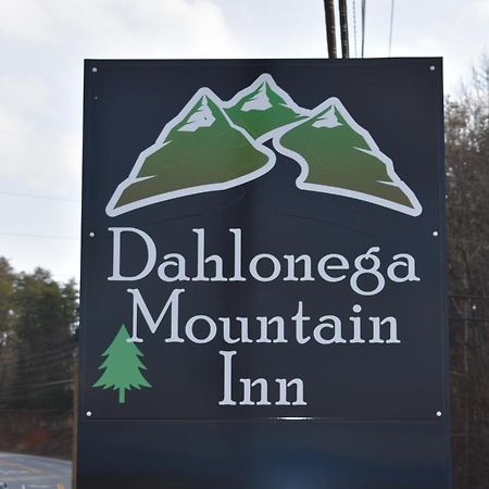 Dahlonega Mountain Inn エクステリア 写真